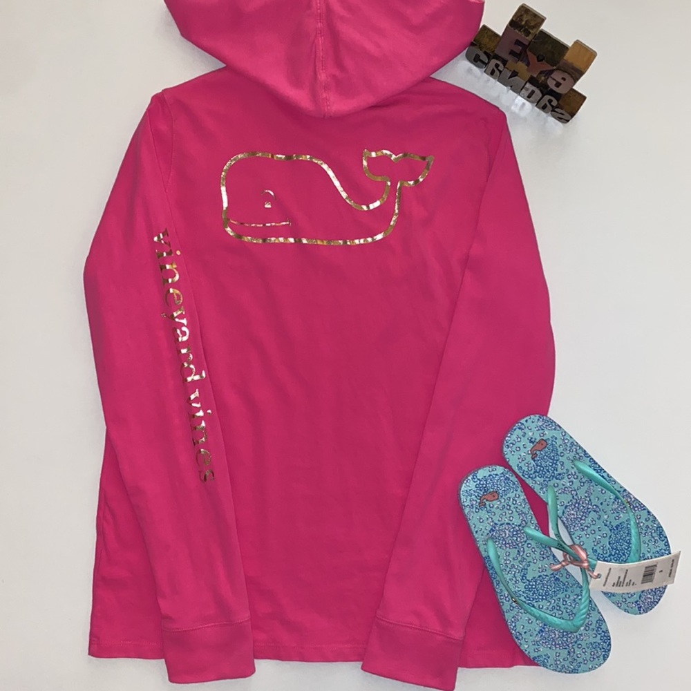 🐳VINEYARD VINES Girl’s Long-Sleeve Hoodie Tee in Hot Pink & Gold